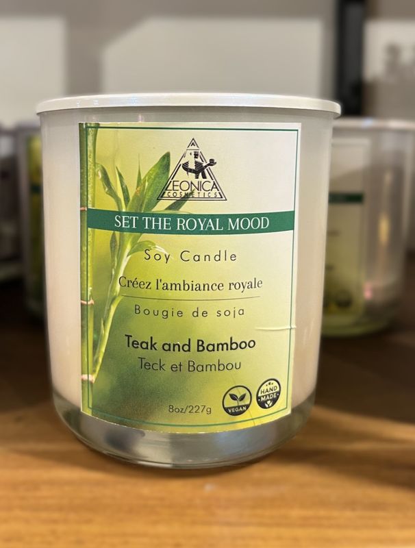 TEAK &amp; BAMBOO SOY CANDLE - LG/ 227G/8OZ