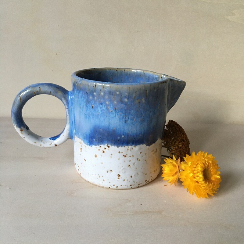 Milchkännchen Blau und Weiß
