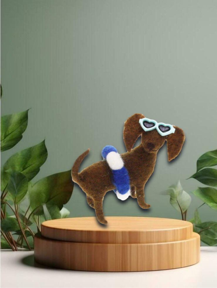 Dackel mit Sonnenbrille/Pool Schwimmer Filz 11x6x15cm