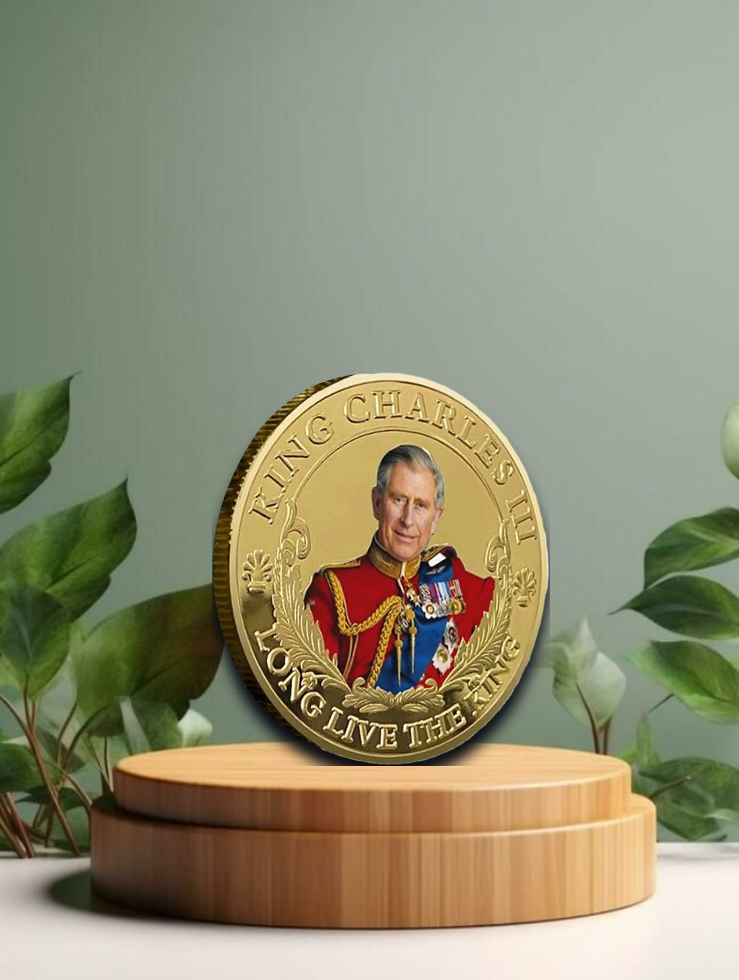 König Charles III Krönungsmünze gold 4x4 cm