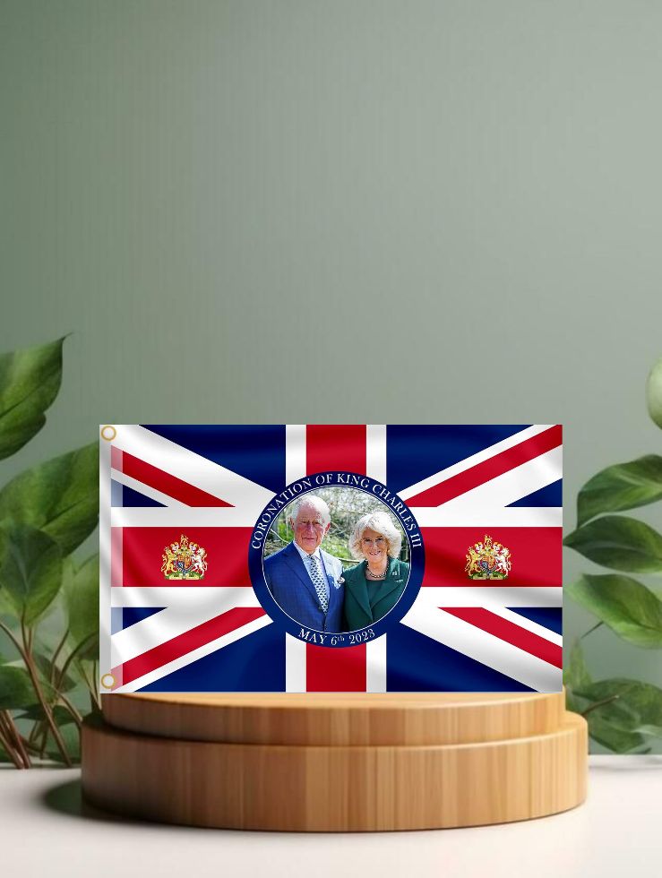 Flagge Krönung King Charles III &amp; Königin Camilla 150cmx90cm