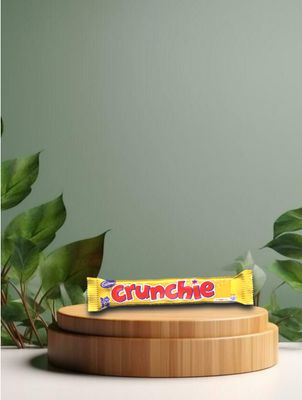 Cadbury Crunchie Chocolate Bar 40g Cadbury Crunchie Chocolate Bar 40g