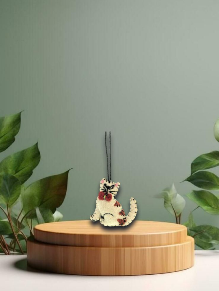 Katze (mini) Creme mit Krawatte, filz 5,5x1x6,5cm