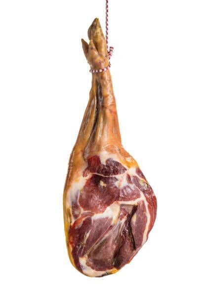 Jambon cru avec os, à saler, 6.33€/kg. 