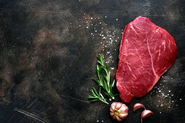 Steak de bœuf,  macreuse, tranche grasse, 10 x 140gr, 18.66€/kg