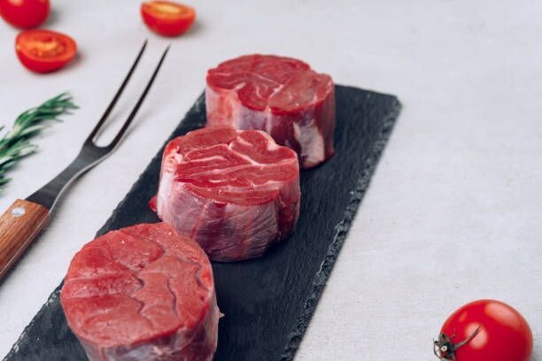 Médaillon de longe de veau, x10, 32.12€/kg.