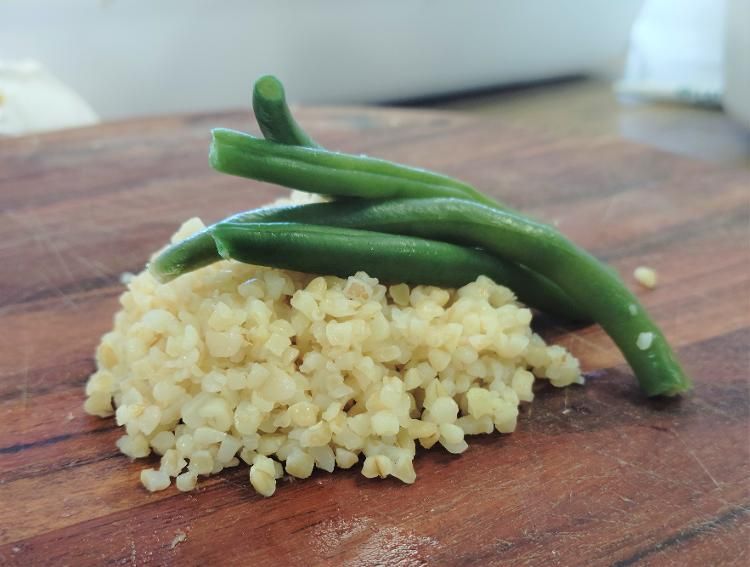 Salade boulgour- haricots verts Bio, 10.04€/kg. Vendu par 1.2kg soit: