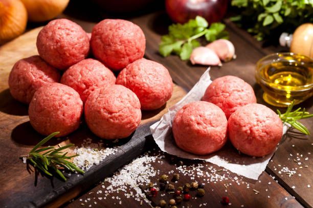 Boulette de poulet sans antibiotique, 30gr, 11.78€/kg.