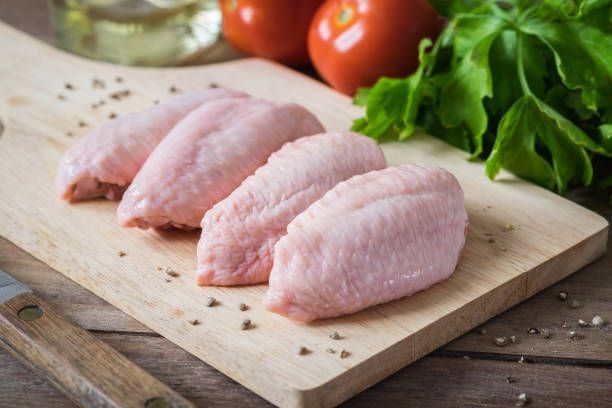 Haut de cuisse de poulet jaune, 130gr, 5.45€/kg.