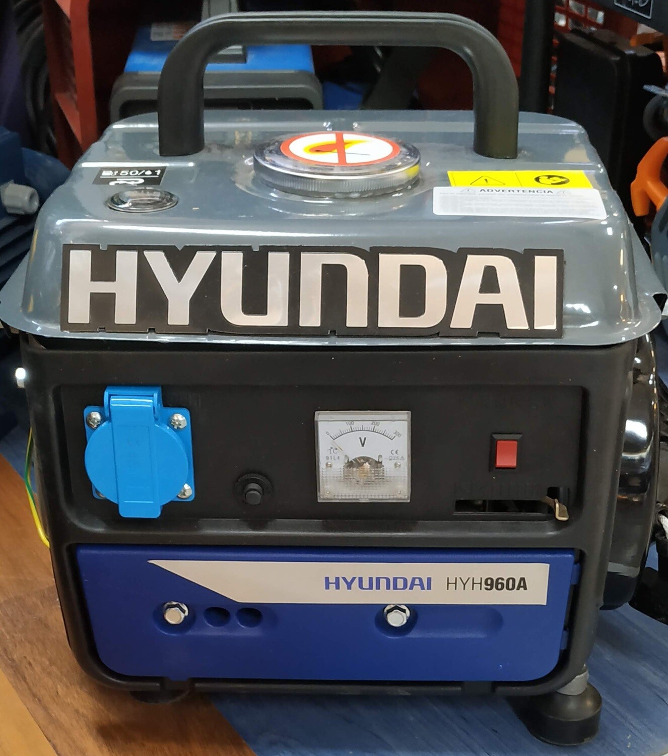 GENERADOR HYUNDAI HYH 960A 0,78 kw. 019-0001