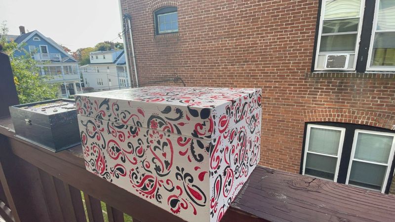 White Black and red keepsake box