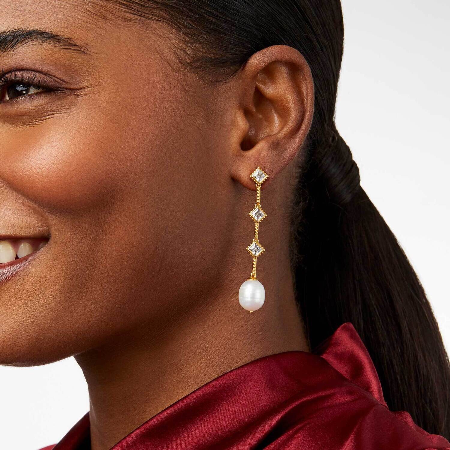 Noel Pearl Statement Earring
