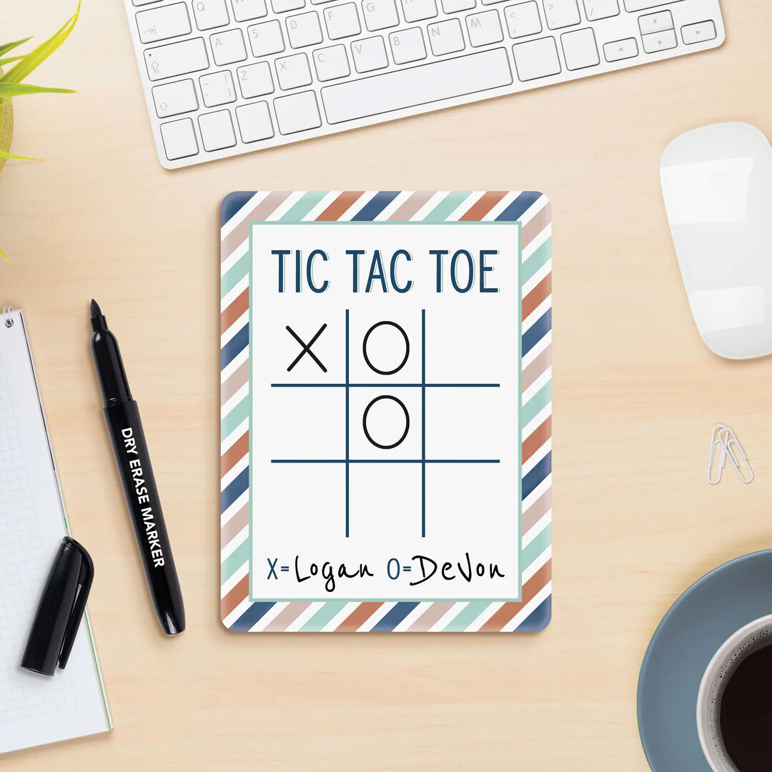 Tic Tac Toe Marker Board