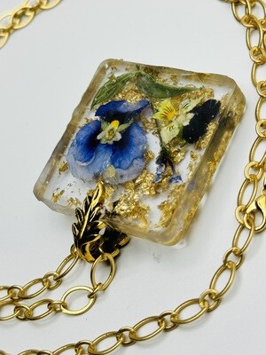 Purple &amp; Yellow Viola w/Gold Flakes on Gold Chain (M)