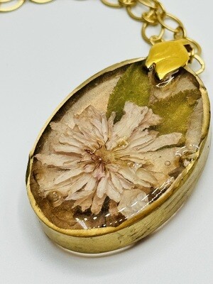 Antique Perle d&#39;Or Rose Oval w/Gold Chain (L)
