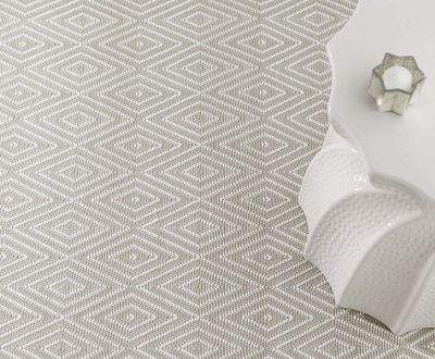 Diamond Platinum/White Indoor/Outdoor Rug 2x3
