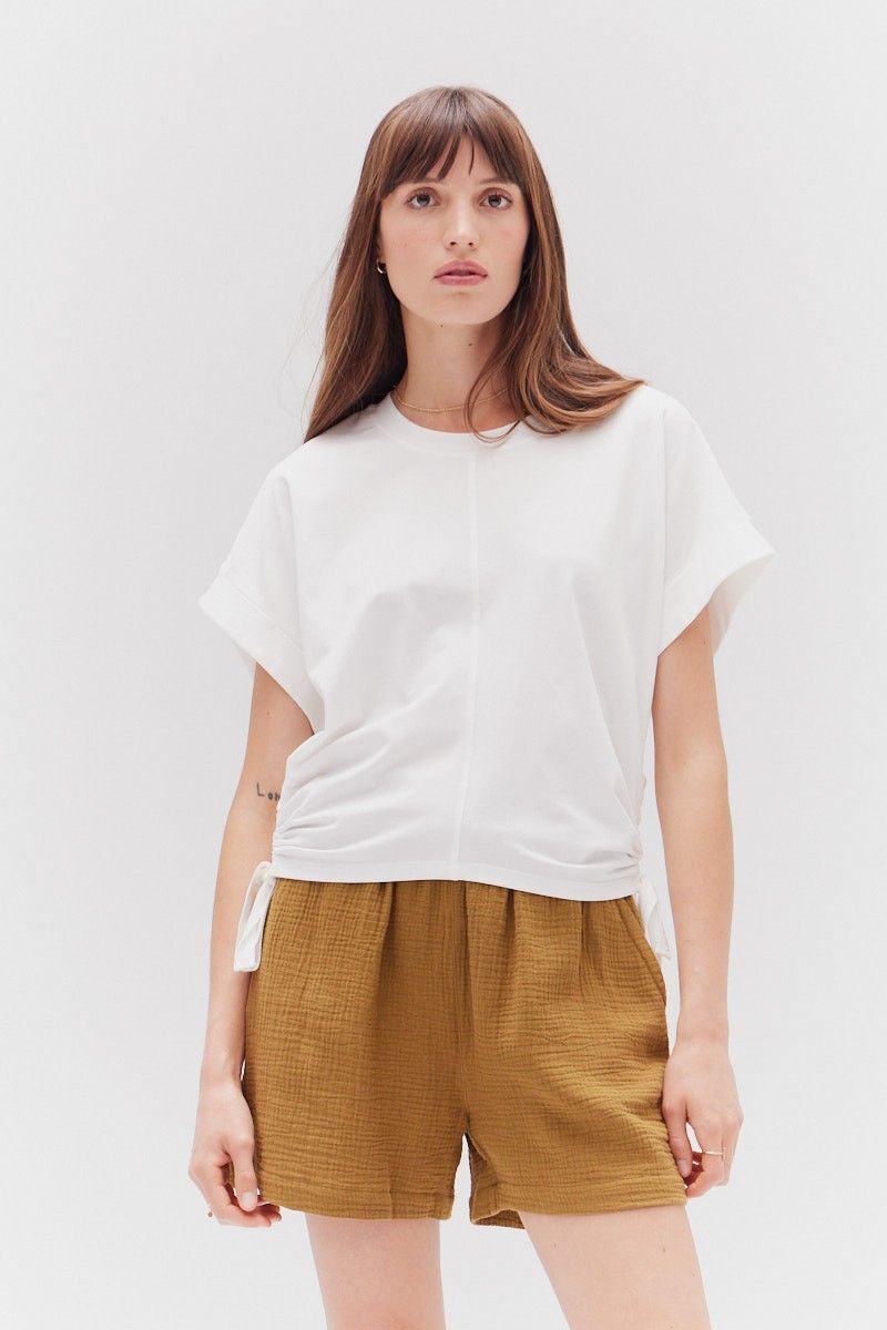 Side Scrunch Tee