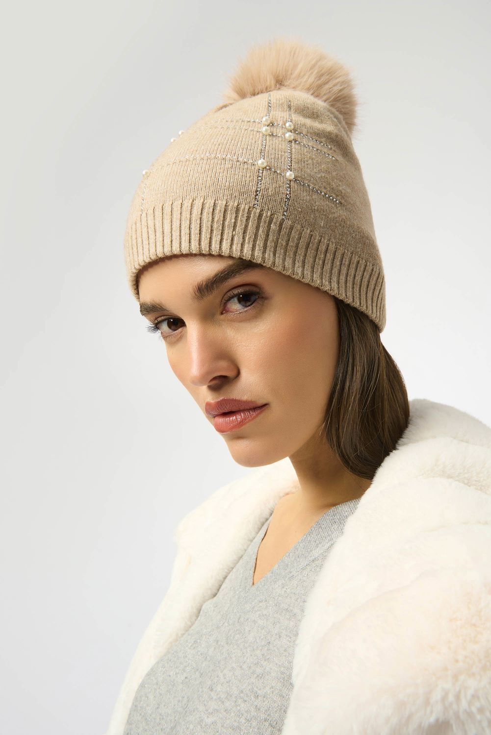 Knitted Faux Fur Pompom Hat