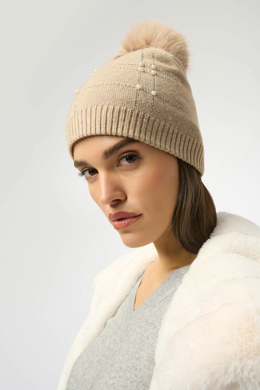 Knitted Faux Fur Pompom Hat