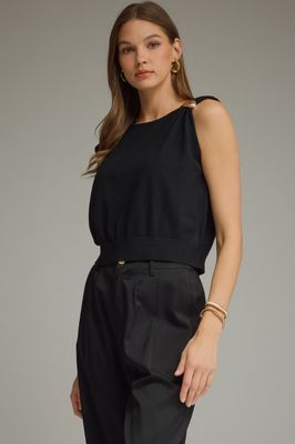 Sleeveless Sweater w/Detail