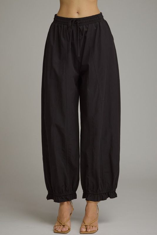 Ruffled Trim Pant