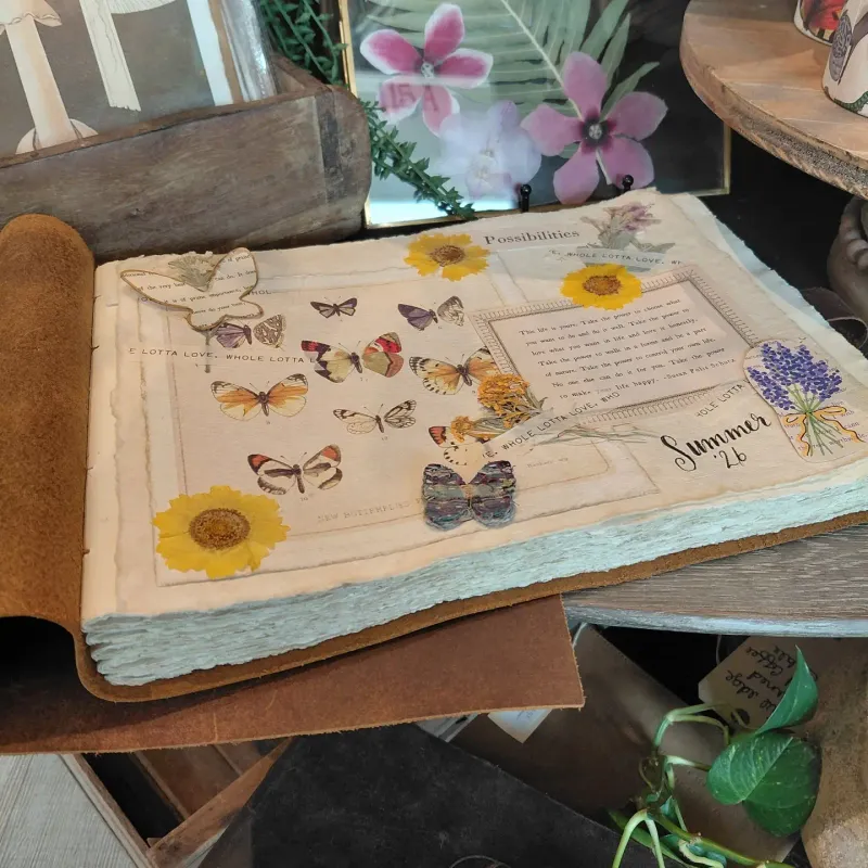 Our Adventure Leather Story Keeper