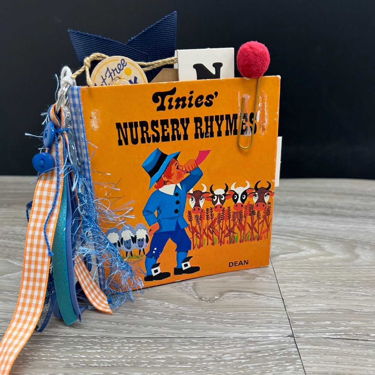 Tinies&#39; Nursery Rhymes - Handmade Junk Journal