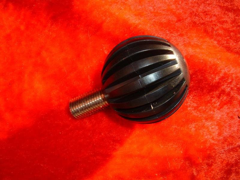 Tekna NOS regulator yoke screw