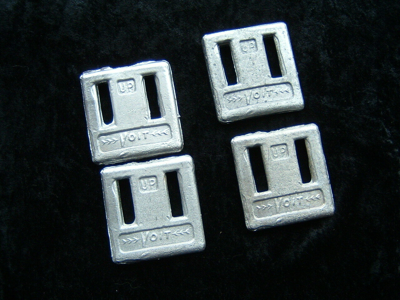 Voit reproduction lead one pound weights SEA HUNT style