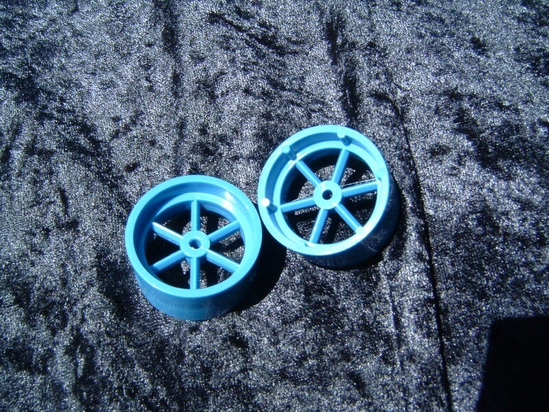 Wagon wheels for US Divers and Voit (NEW AND IMPROVED DESIGN)