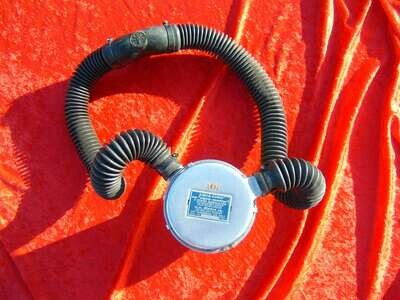 US Divers Aquamaster satin chrome and STRIKE hoses #205143