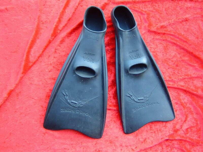 Voit A10 Skin Diver fins SMALL size 5-7