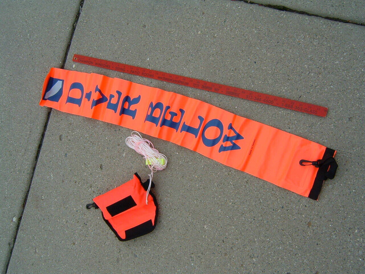 Diver Below marker buoy float sausage