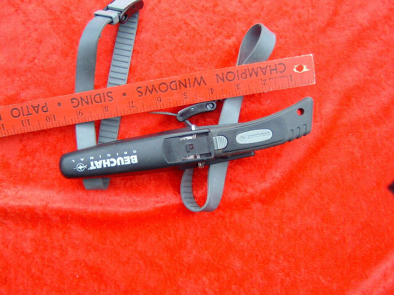 Beuchat modern knife blunt tip