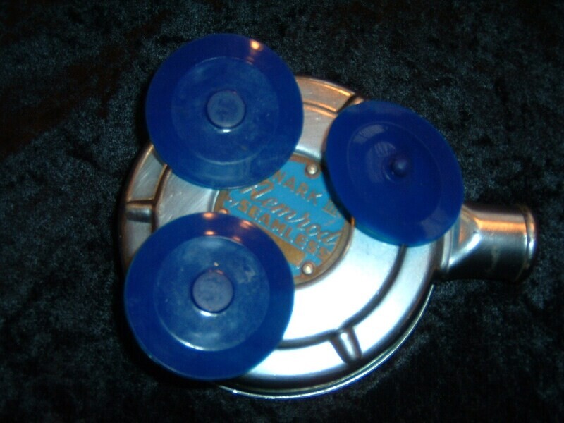 Nemrod Snark exhaust valve reproduction in food grade silicone BLUE