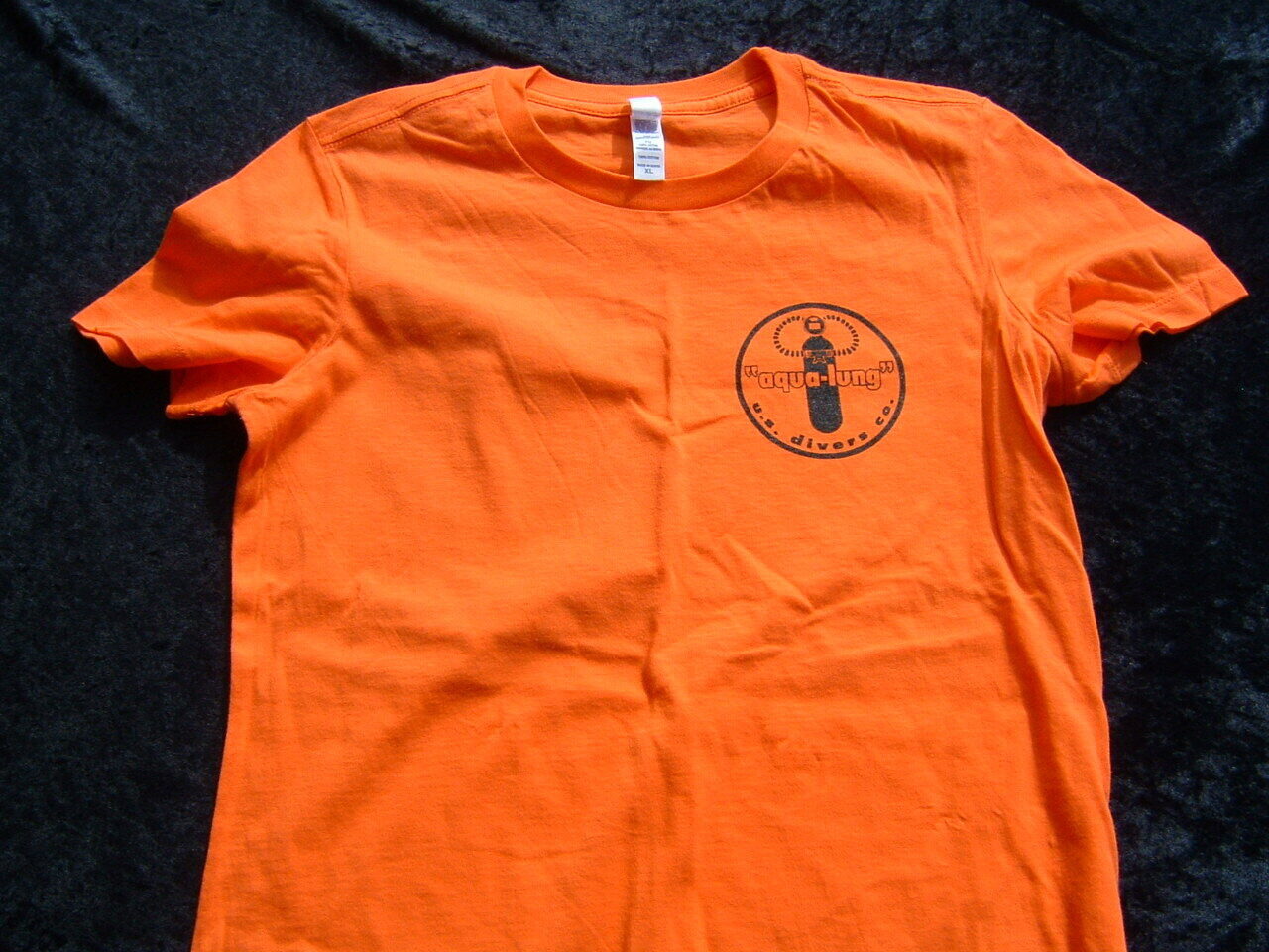 1958 Diorama US Divers Aqua Lung WOMANS bella T Shirt  Womans size XL so not really big by man standards