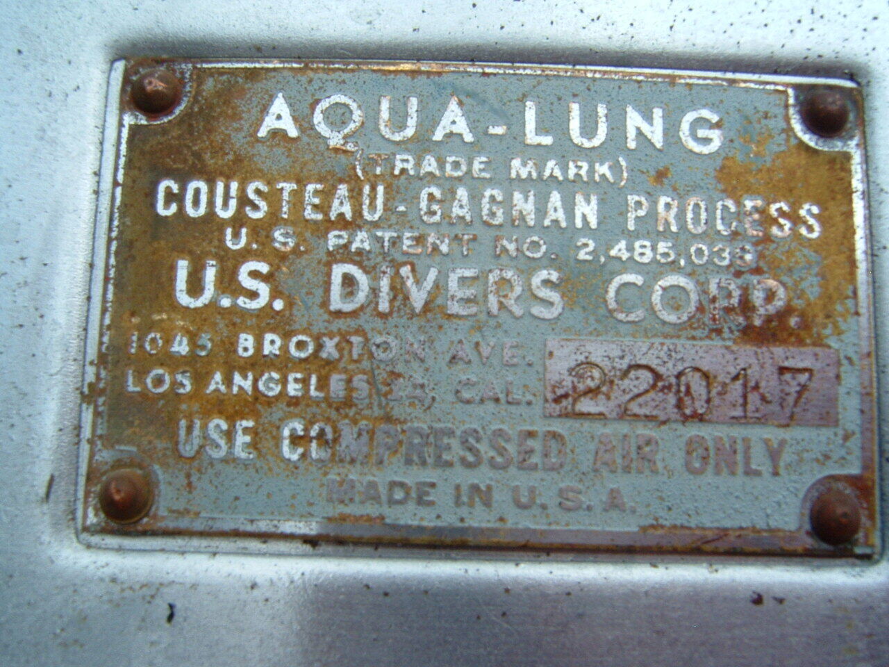 US Divers Broxton address cans w separate exhaust housing 1950s era.