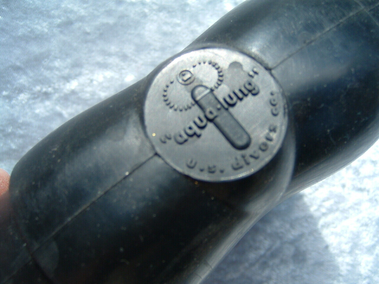 US Divers New Curved reproduction mouthpiece in Black  food grade silicone