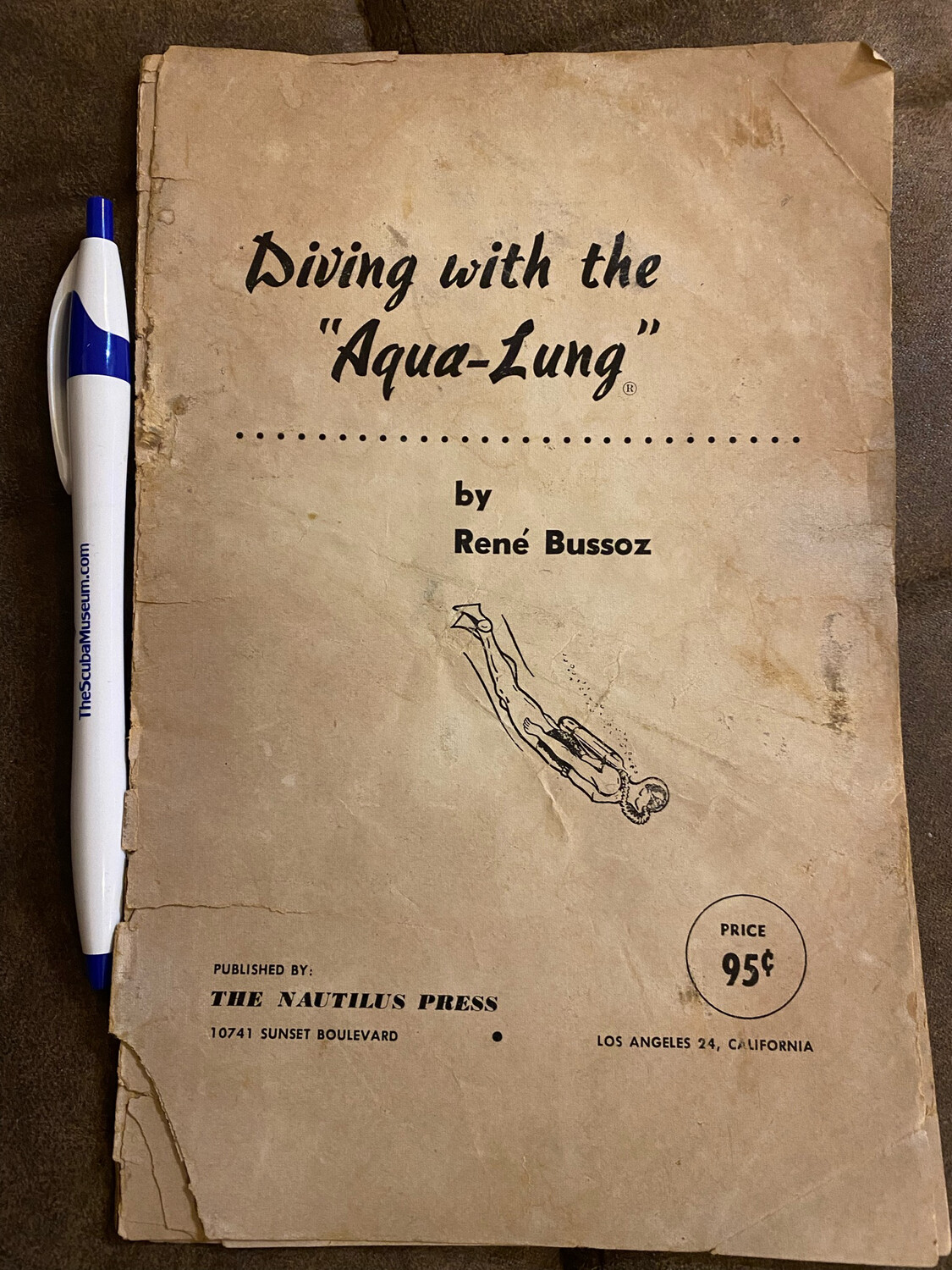 Diving with the Aqua Lung Rene Bussoz VERY ROUGH CONDITION 1956