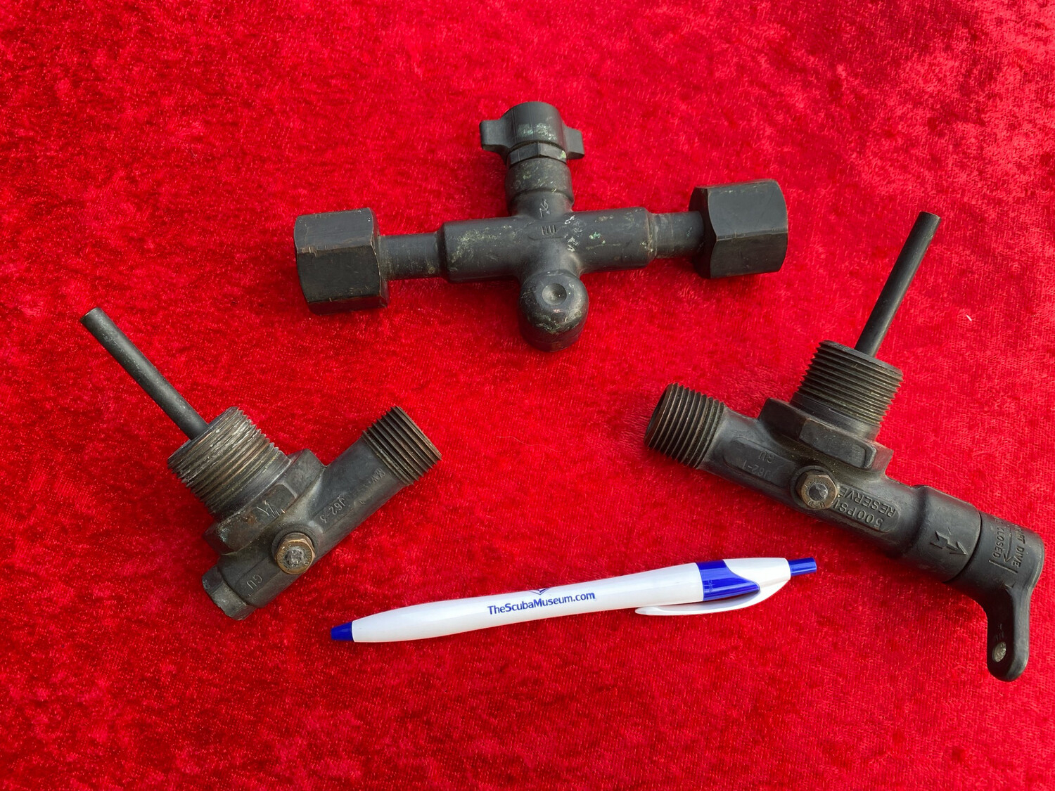 US Divers 3/4 inch three piece NON MAGNETIC manifold BARN FRESH UDT