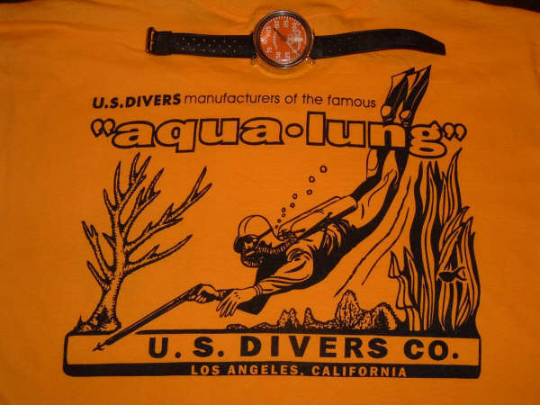 1958 Diorama US Divers Aqua Lung T Shirt 2XL
