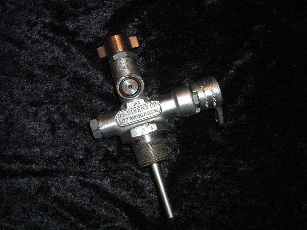 US Divers J60 3/4 inch tank valve 200