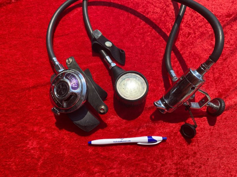 US Divers Calypso J aqua lung regulator w DACOR ga