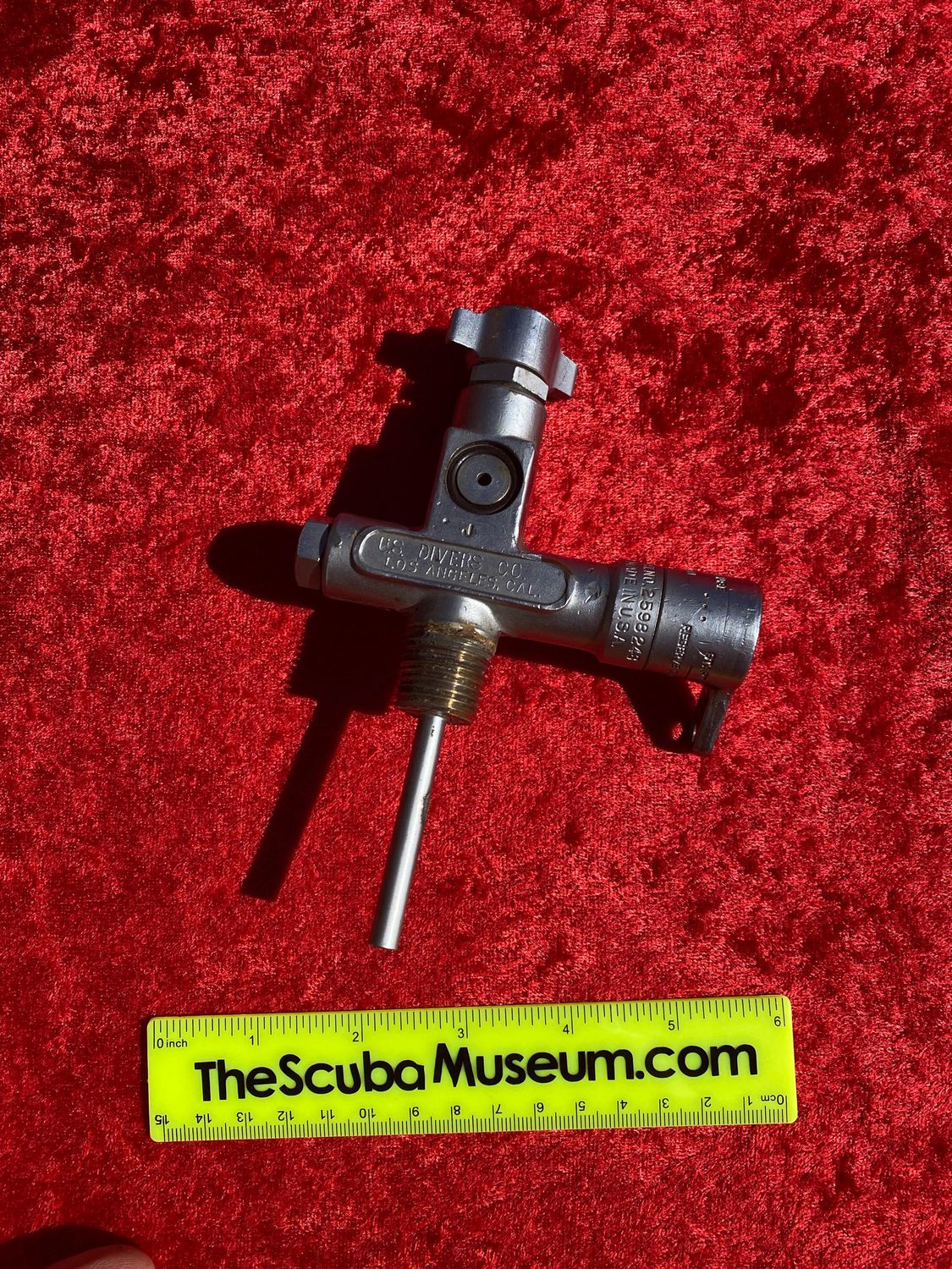 US Divers J valve 1/2 inch pipe thread 1957