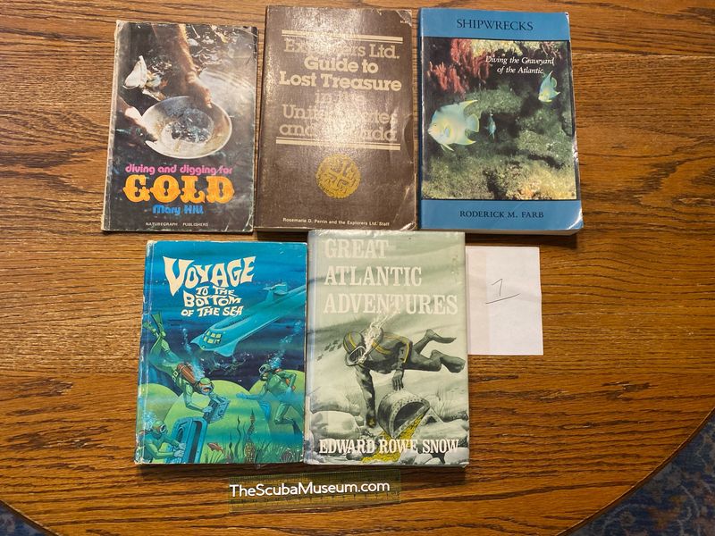 Vintage scuba book lot 1