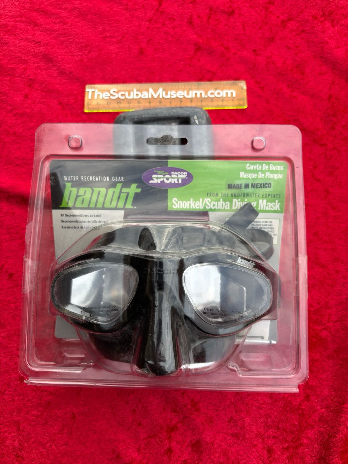 DACOR Bandit mask NOS