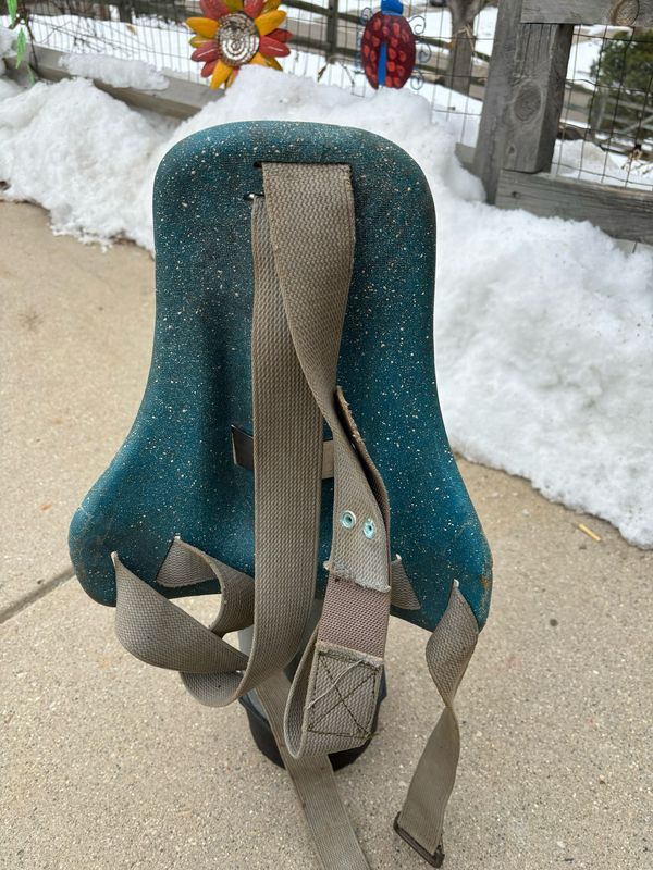 Voit BLUE snugpack backpack BARNFRESH and cracked