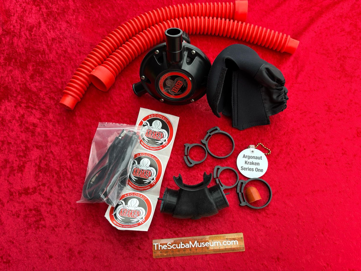 Argonaut Kraken, modern double hose regulator NIB series one w red hoses.