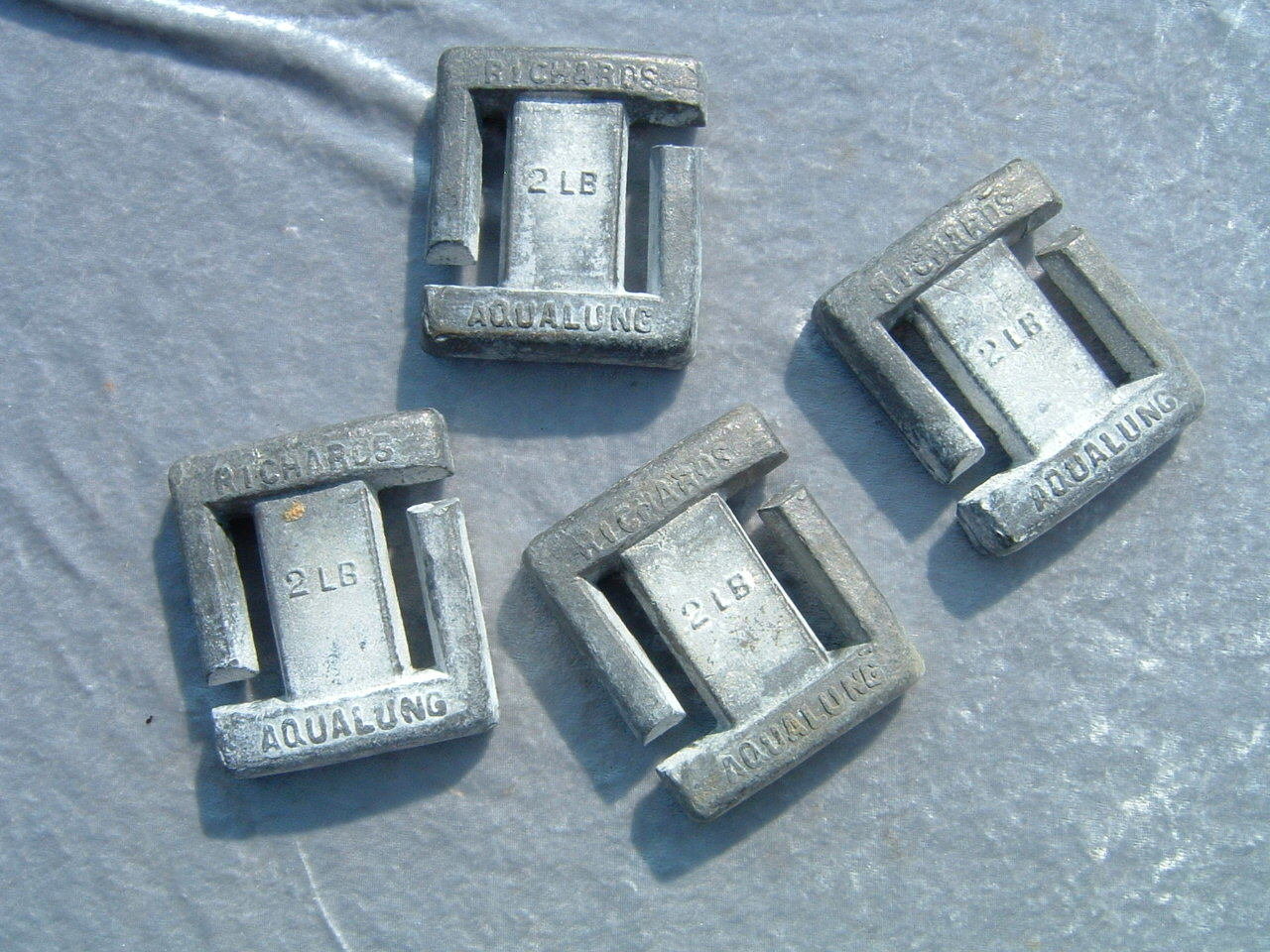 Richards Aqua Lung easy on off weights RARE