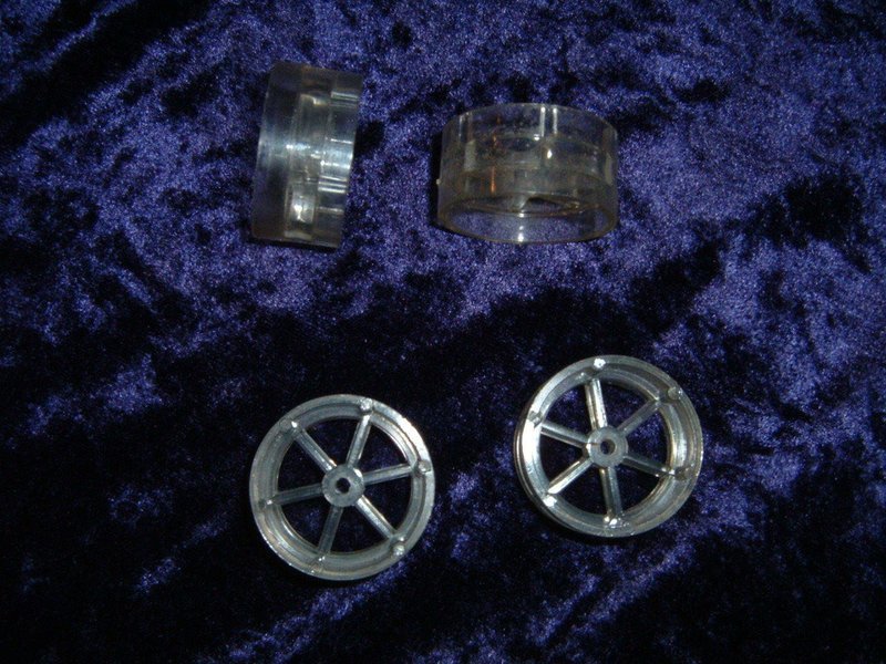 Wagon wheels for US Divers and Voit (RARE CLEAR USED)